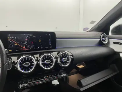 Photo 25 Mercedes CLA  Coupé 250 e 8G-DCT