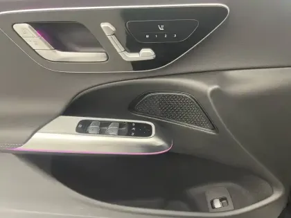 Photo 24 Mercedes Classe E  220 d 9G-Tronic