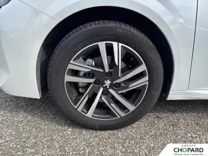 Photo 20 Peugeot 208  PureTech 130 S&S EAT8