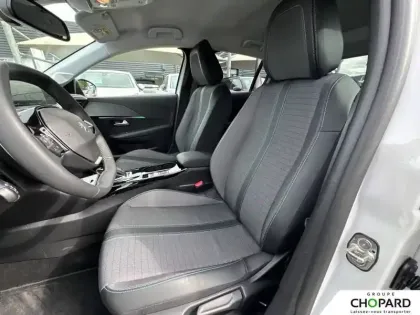 Photo 32 Peugeot 208  PureTech 130 S&S EAT8