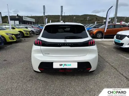 Photo 28 Peugeot 208  PureTech 130 S&S EAT8