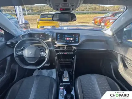 Photo 32 Peugeot 2008  PureTech 130 S&S EAT8