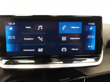 Photo 16 Peugeot 208  PureTech 100 S&S BVM6