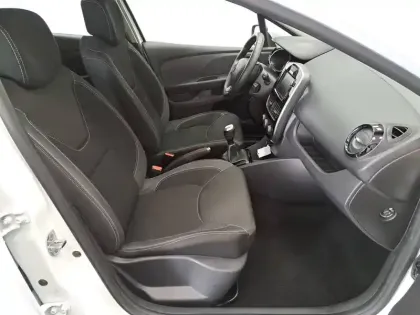 Photo 105 Renault Clio  dCi 75 E6C