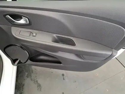 Photo 65 Renault Clio Gén. IV (B98) Ph2 Business 5