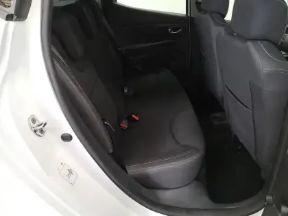 Photo 21 Renault Clio  dCi 75 E6C