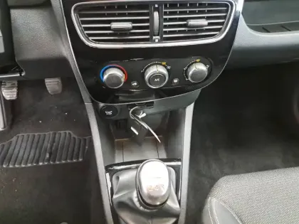 Photo 116 Renault Clio  dCi 75 E6C