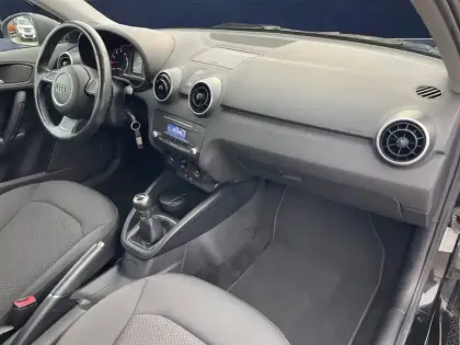 Photo 17 Audi A1  1.0 TFSI ultra 82