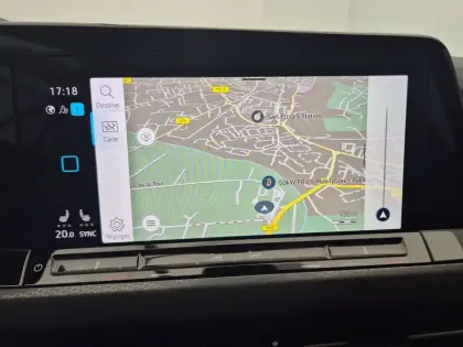 Photo 32 Volkswagen Golf  2.0 TDI SCR 200 DSG7