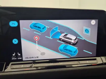 Photo 35 Volkswagen Golf  2.0 TDI SCR 200 DSG7