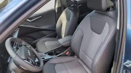 Photo 12 Kia Niro  1.6 GDi 138 ch HEV DCT6