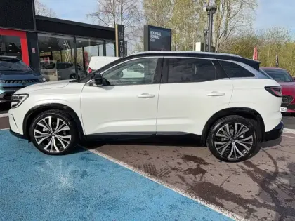 Photo 56 Renault Austral  E-Tech full hybrid 200 GSR2