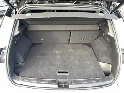 Photo 31 Renault Austral  E-Tech full hybrid 200 GSR2