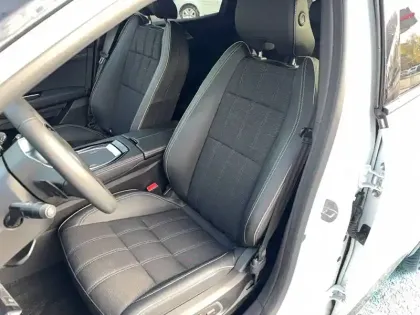 Photo 40 Renault Austral  E-Tech full hybrid 200 GSR2