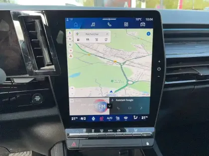 Photo 41 Renault Austral  E-Tech full hybrid 200 GSR2