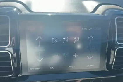 Photo 30 Citroën C5 aircross  Hybride Rechargeable 225 S&S e-EAT8