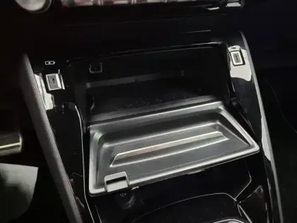 Photo 28 Peugeot 208  Hybrid 110 e-DCS6