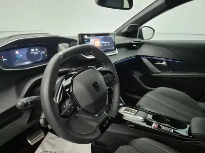 Photo 26 Peugeot 208  Hybrid 110 e-DCS6