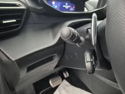 Photo 38 Peugeot 208  Hybrid 110 e-DCS6