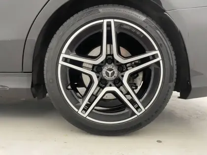 Photo 12 Mercedes Classe C  220 d 9G-Tronic