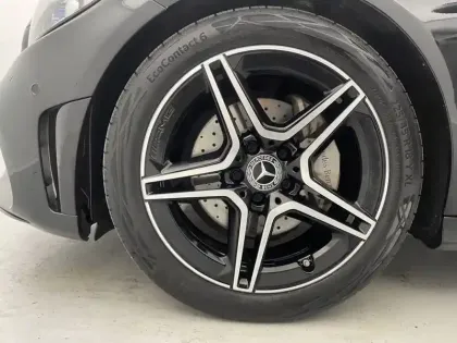 Photo 18 Mercedes Classe C  220 d 9G-Tronic