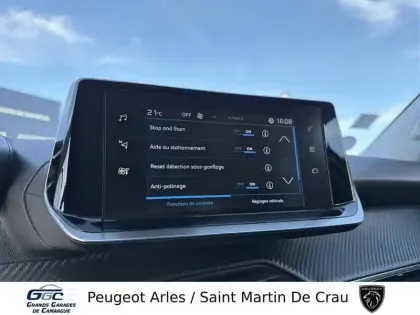 Photo 15 Peugeot 2008  PureTech 100 S&S BVM6