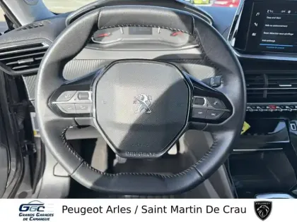 Photo 12 Peugeot 2008  PureTech 100 S&S BVM6
