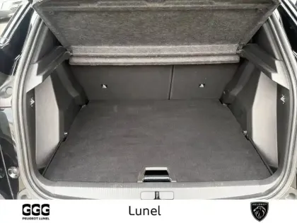 Photo 46 Peugeot 2008  PureTech 130 S&S BVM6