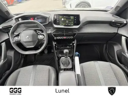 Photo 28 Peugeot 2008  PureTech 130 S&S BVM6