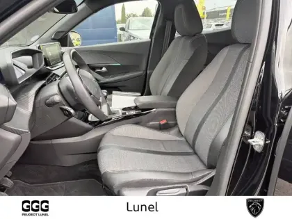 Photo 29 Peugeot 2008  PureTech 130 S&S BVM6