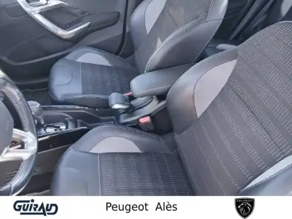Photo 93 Peugeot 2008  BlueHDi 120ch S&S EAT6