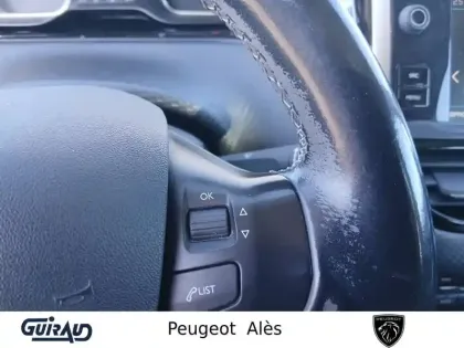 Photo 99 Peugeot 2008  BlueHDi 120ch S&S EAT6