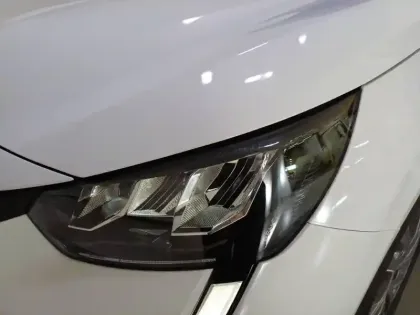 Photo 15 Peugeot 208  BlueHDi 100 S&S BVM6