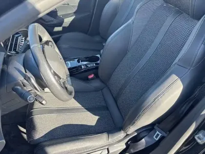 Photo 10 Peugeot 208  PureTech 100 S&S EAT8