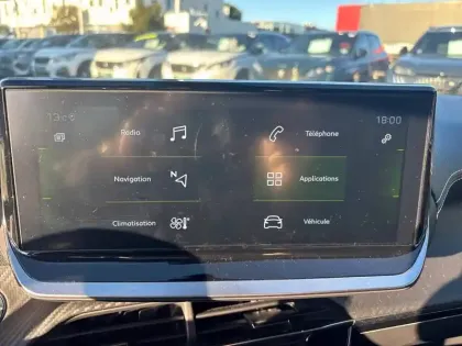 Photo 14 Peugeot 208  PureTech 100 S&S EAT8