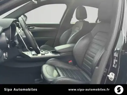 Photo 10 Alfa Romeo Stelvio  2.2 160 ch AT8