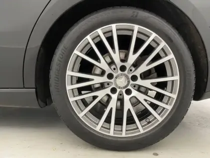 Photo 46 Mercedes CLA  Shooting Brake 200 d 8G-DCT