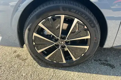 Photo 12 DS DS 4 N°4 E-Tense