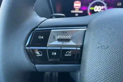 Photo 17 DS DS 4 N°4 E-Tense