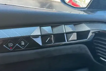 Photo 29 DS DS 4 N°4 E-Tense