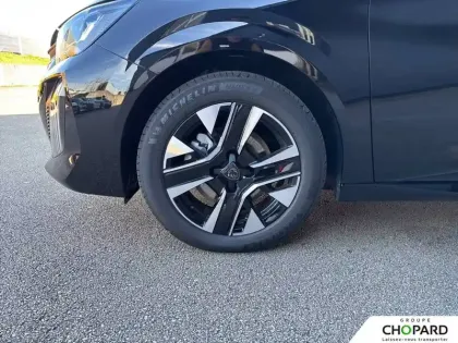 Photo 8 Peugeot 208  Hybrid 110 ch e-DCS6