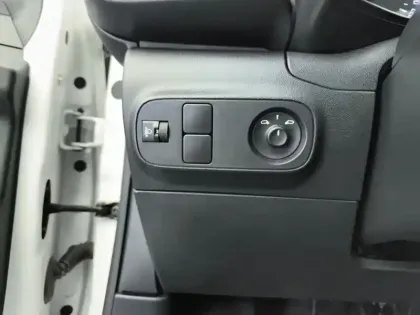 Photo 16 Citroën C3  PureTech 83 S&S BVM5 Feel Pack