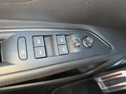 Photo 19 Peugeot 3008 Gén. II Ph2 NG GT 5