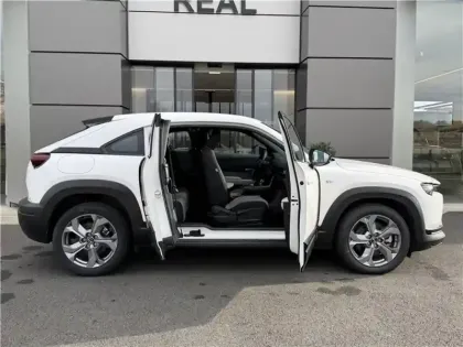 Photo 5 Mazda Mx-30 E-SKYACTIV 145 CH