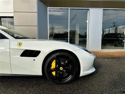 Photo 90 Ferrari Gtc4lusso T V8 3.9 610CH