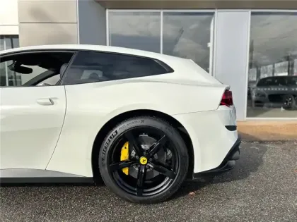 Photo 74 Ferrari Gtc4lusso T V8 3.9 610CH