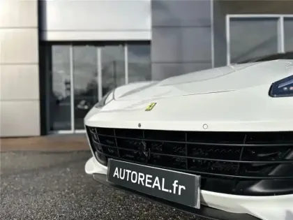 Photo 15 Ferrari Gtc4lusso T V8 3.9 610CH