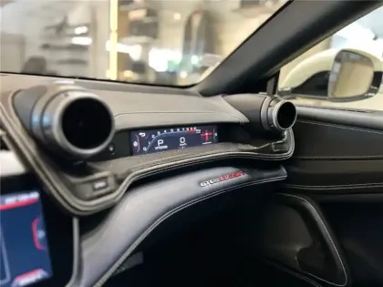 Photo 134 Ferrari Gtc4lusso T V8 3.9 610CH