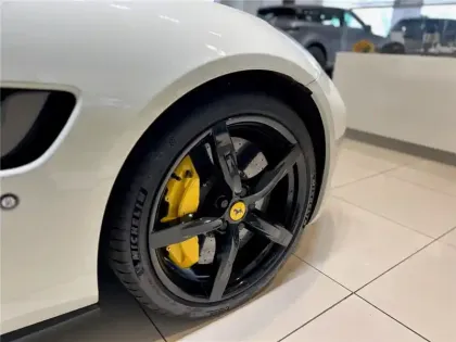 Photo 135 Ferrari Gtc4lusso T V8 3.9 610CH