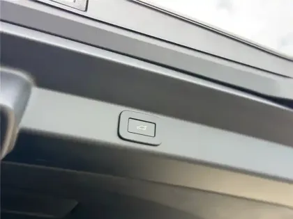 Photo 17 Land rover Range Rover P460E AWD 3.0L I6 PHEV